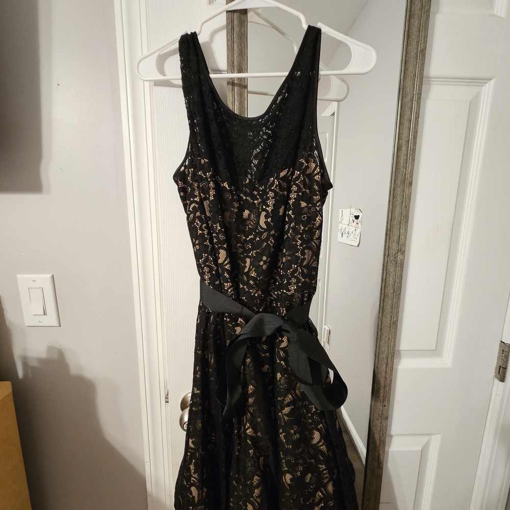 Betsy & Adam Black and Tan Lace Midi Cocktail Dress